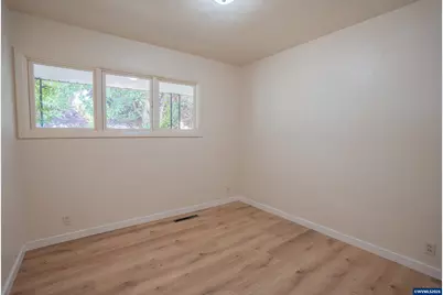 680 E Sherman St, Lebanon, OR 97355 - Photo 21