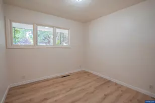 680 E Sherman St, Lebanon, OR 97355 - Photo 21
