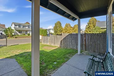 839 Griffin Dr, Monmouth, OR 97361 - Photo 5