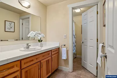 744 Cessna St, Independence, OR 97351 - Photo 23