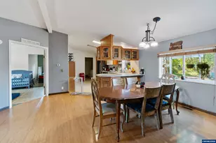 802 SW Spring St, Mill City, OR 97360 - Photo 15