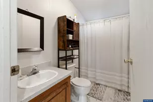 802 SW Spring St, Mill City, OR 97360 - Photo 9
