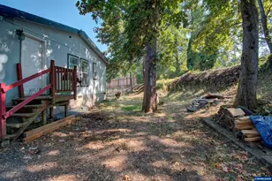 802 SW Spring St, Mill City, OR 97360 - Photo 21