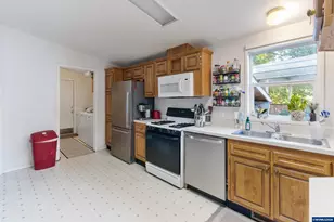 802 SW Spring St, Mill City, OR 97360 - Photo 17