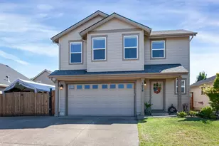 1875 SE Blueberry St, Dallas, OR 97338 - Photo 1