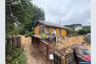1074 N River Dr, Sweet Home, OR 97386 - Photo 9