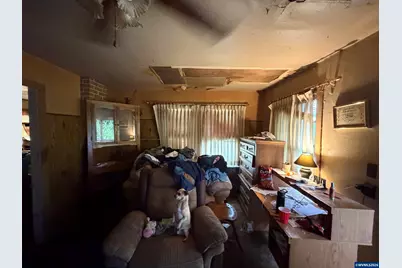 1074 N River Dr, Sweet Home, OR 97386 - Photo 3