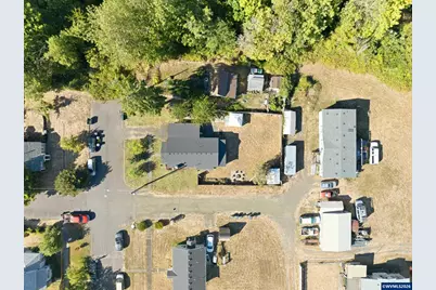 221 Walnut St, Independence, OR 97351 - Photo 17