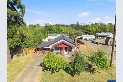 221 Walnut St, Independence, OR 97351 - Photo 1