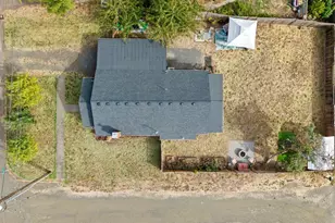 221 Walnut St, Independence, OR 97351 - Photo 27