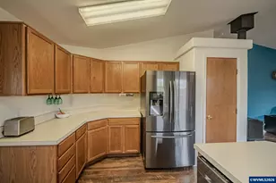 1351 N Monroe St, Lafayette, OR 97127 - Photo 7