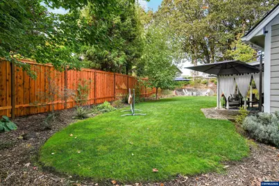 753 SE Guy Ln, Dallas, OR 97338 - Photo 39