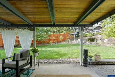 753 SE Guy Ln, Dallas, OR 97338 - Photo 35