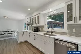 840 Empire St NW, Salem, OR 97304 - Photo 17