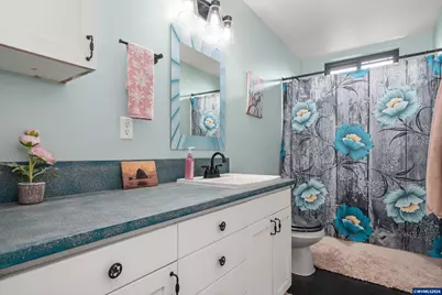 2035 NE 66th St, Lincoln City, OR 97367 - Photo 37