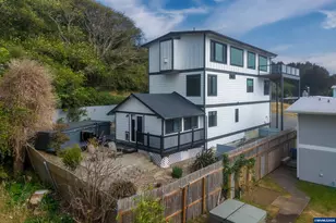 2035 NE 66th St, Lincoln City, OR 97367 - Photo 47
