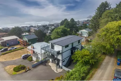 2035 NE 66th St, Lincoln City, OR 97367 - Photo 43
