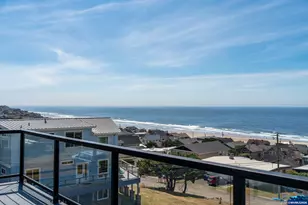 2035 NE 66th St, Lincoln City, OR 97367 - Photo 3