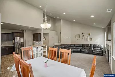 543 Casting St SE, Albany, OR 97322 - Photo 9