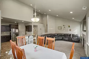 543 Casting St SE, Albany, OR 97322 - Photo 9