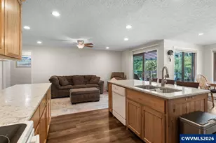 1240 39th Ave SW, Albany, OR 97321 - Photo 11