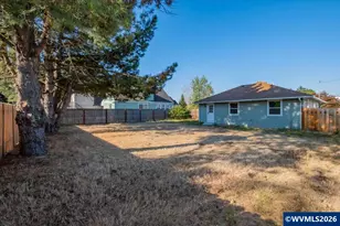 235 Cleveland St, Lebanon, OR 97355 - Photo 29