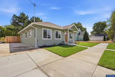 235 Cleveland St, Lebanon, OR 97355 - Photo 3