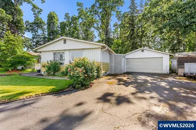 11847 Chateau Dr NE, Woodburn, OR 97071 - Photo 3