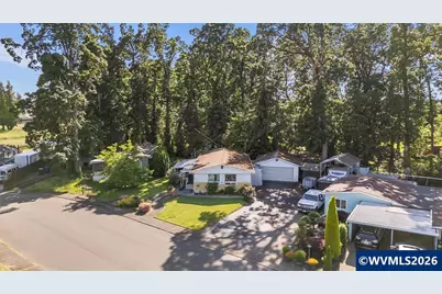 11847 Chateau Dr NE, Woodburn, OR 97071 - Photo 7