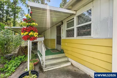 11847 Chateau Dr NE, Woodburn, OR 97071 - Photo 9