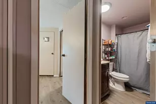 141 17th #3 St, Independence, OR 97351 - Photo 19