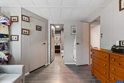 141 17th #3 St, Independence, OR 97351 - Photo 11