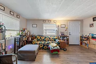 141 17th #3 St, Independence, OR 97351 - Photo 3