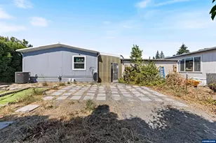 141 17th #3 St, Independence, OR 97351 - Photo 21