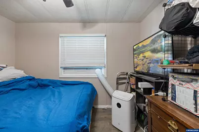 141 17th #3 St, Independence, OR 97351 - Photo 15