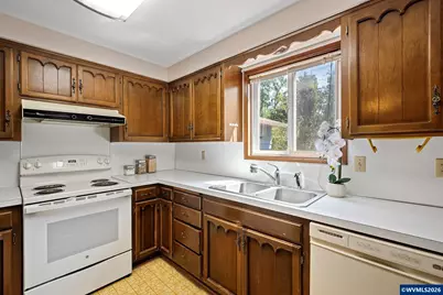 7550 NW Mountain View Dr, Corvallis, OR 97330 - Photo 5