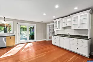 7275 SW Deerhaven Dr, Corvallis, OR 97333 - Photo 9