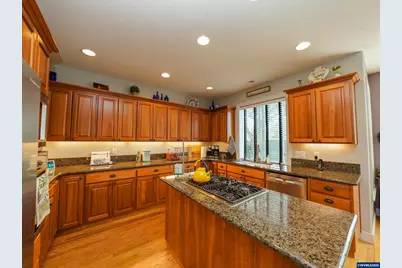 5549 Bellflower Ct SE, Salem, OR 97306 - Photo 11