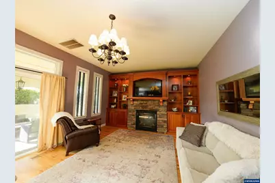 5549 Bellflower Ct SE, Salem, OR 97306 - Photo 13