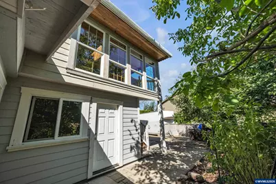 670 Smith Dr, Woodburn, OR 97071 - Photo 33