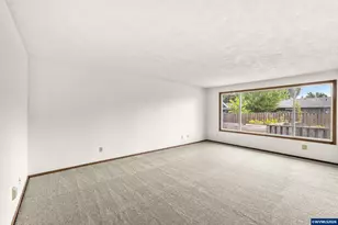 317 Atwater St N, Monmouth, OR 97361 - Photo 5
