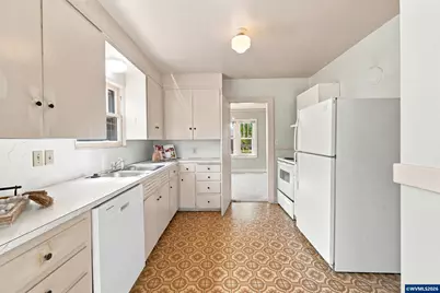 1070 Church St NE, Salem, OR 97301 - Photo 11