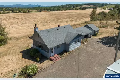 40028 Lacomb Dr, Lebanon, OR 97355 - Photo 1