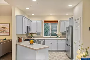 6298 SW Chestnut Dr, Corvallis, OR 97333 - Photo 15