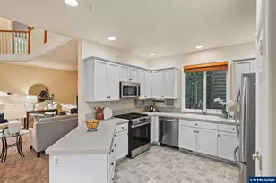 6298 SW Chestnut Dr, Corvallis, OR 97333 - Photo 17