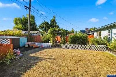1430 Powell St SE, Albany, OR 97322 - Photo 27