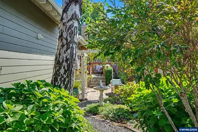 566 Edwards Rd, Monmouth, OR 97361 - Photo 47