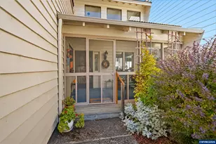 2930 Cedarwood Ct SE, Albany, OR 97322 - Photo 7