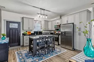 4614 Utah Ave NE, Salem, OR 97305 - Photo 9