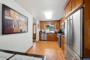 20130 SW 71st Ave, Tualatin, OR 97062 - Photo 13